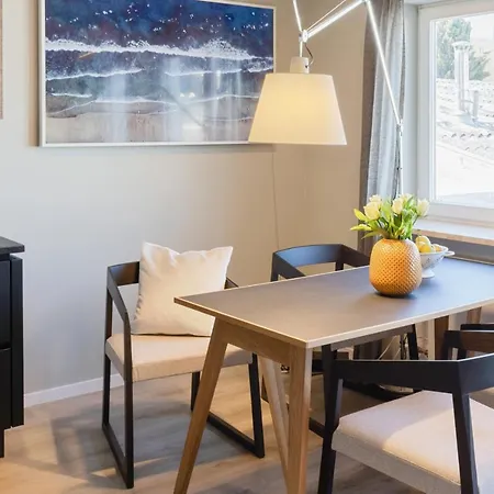 City-appartment Schick, Einzelgarage Inkl * Φριντρισχάφεν